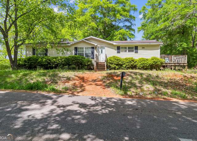 Property at 1456 Grantling St, Thomaston, GA 30286, 3 beds, 2 baths