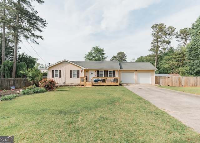 Property at 15 Pine Run Rd, Carrollton, GA 30116, 3 beds, 2 baths