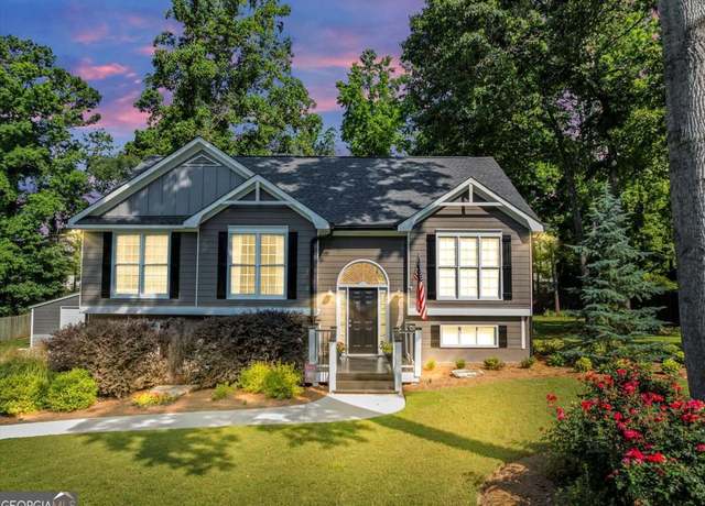 Property at 70 Maplewood Ln, Acworth, GA 30101, 4 beds, 2.5 baths