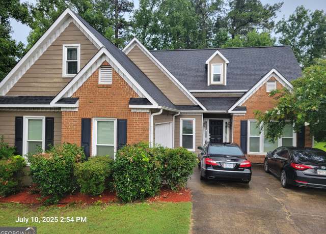 Property at 135 Brieghton Ct, Macon, GA 31210, 4 beds, 2.5 baths