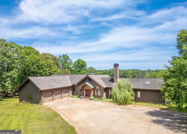 Property at 2320 Elks Club Rd, Covington, GA 30014, 6 beds, 6.5 baths