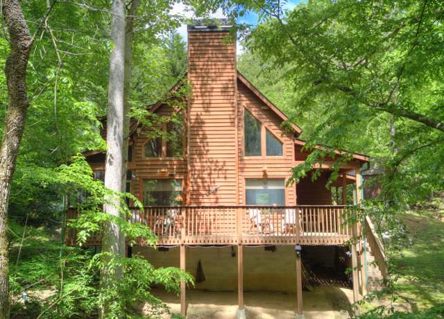 Property at 922 Amys Ford Trl, Cleveland, GA 30528, 3 beds, 2 baths
