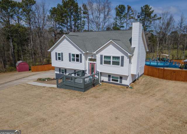 Property at 31 Pecan Lake Ct, Sharpsburg, GA 30277, 3 beds, 3 baths
