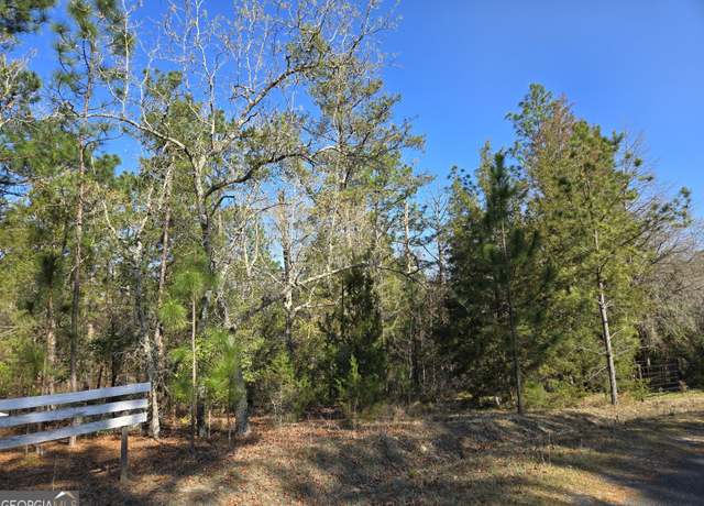 Property at 477 Mcgregor Cir, Byron, GA 31008