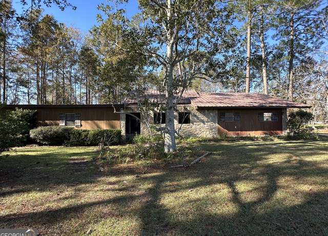 Property at 289 Arthur Newbern Rd, Adel, GA 31620, 3 beds, 3 baths