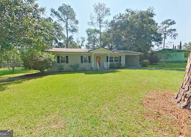 Property at 210 Inman Ln, Thomasville, GA 31757, 3 beds, 1 bath
