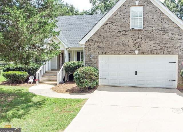 Property at 103 Bridgewater Dr, Jackson, GA 30233, 4 beds, 2 baths