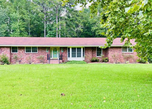 Property at 220 Fannin Rd, Griffin, GA 30223, 3 beds, 2 baths