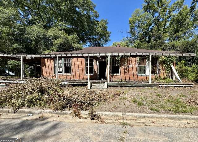 Property at 1205 Buena Vista Ave, Macon, GA 31206, 3 beds, 1 bath