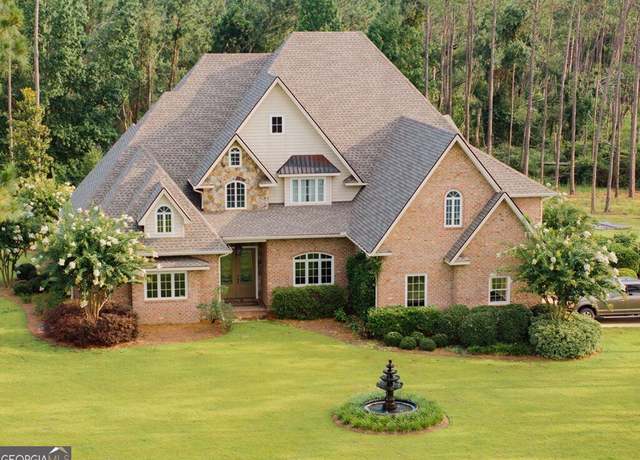 Property at 3 Chestnut Rd, Hazlehurst, GA 31539, 5 beds, 3.5 baths