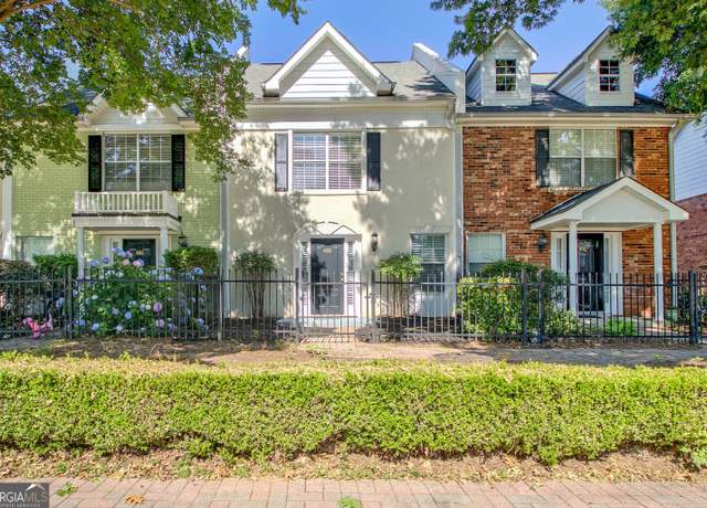 Property at 488 N Jeff Davis Dr, Fayetteville, GA 30214, 2 beds, 2.5 baths