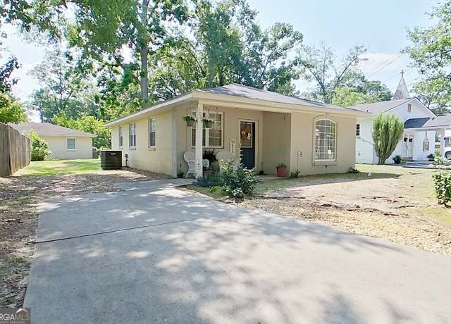 Property at 1003 Wright St, Thomasville, GA 31792, 3 beds, 1 bath