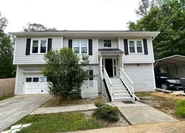 Property at 715 Herring Rd Rd, Newnan, GA 30265, 4 beds, 2.5 baths