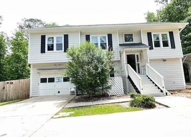 Property at 715 Herring Rd, Newnan, GA 30265, 4 beds, 2.5 baths
