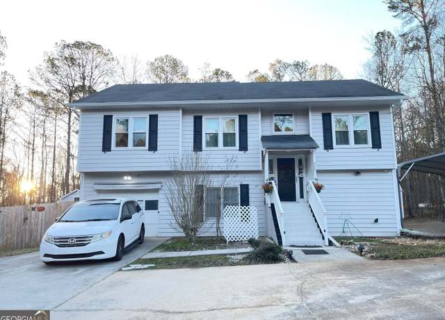 Property at 715 Herring Rd, Newnan, GA 30265, 4 beds, 2.5 baths