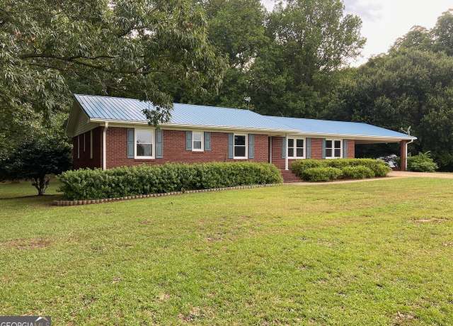 Property at 1947 Ga Highway 42, Byron, GA 31008, 4 beds, 2.5 baths