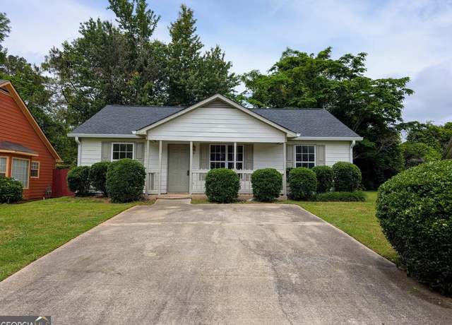 Property at 103 Pier Pt, Griffin, GA 30223, 3 beds, 2 baths