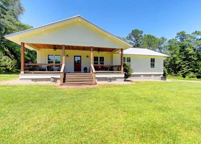 Property at 263 Walden Rd, Thomasville, GA 31792, 4 beds, 2 baths
