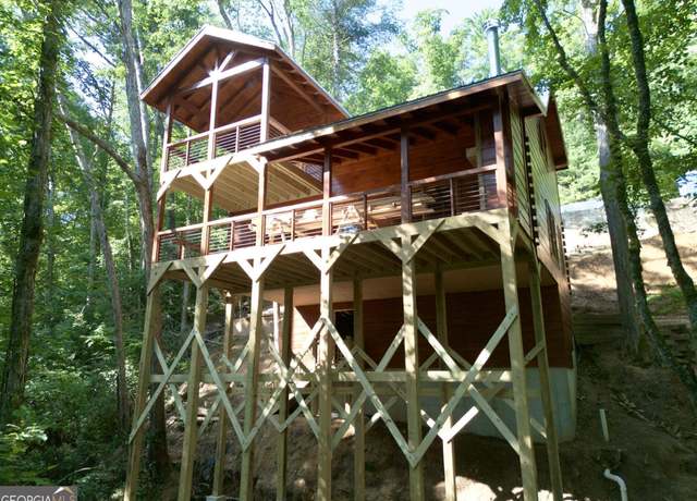 Property at 138 Rhondas Way, East Ellijay, GA 30540, 2 beds, 2 baths