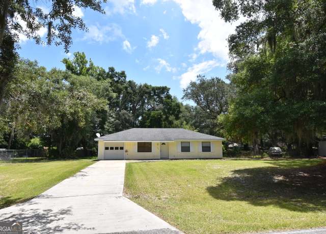 Property at 102 Yorktown Rd, Saint Marys, GA 31558, 3 beds, 2 baths
