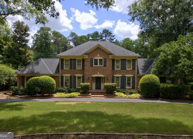 Property at 105 Moss Side Dr, Athens, GA 30607, 5 beds, 4.5 baths