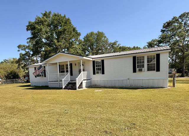 Property at 1171 Main St, Avera, GA 30803, 3 beds, 2 baths
