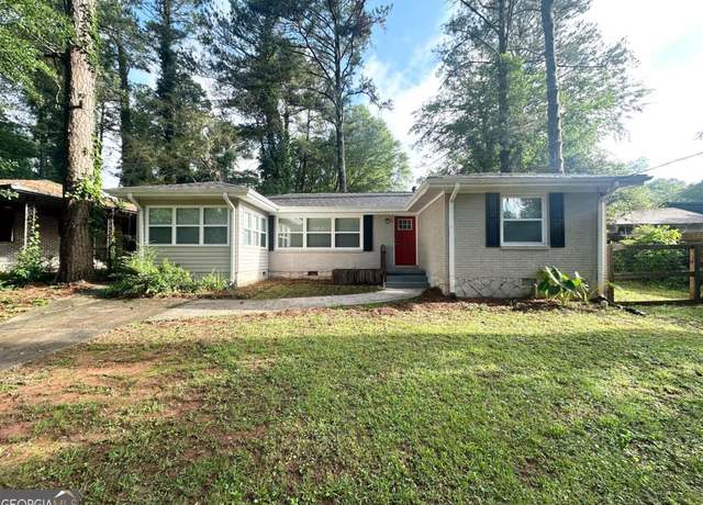 Property at 3115 Pinehill Dr, Decatur, GA 30032, 3 beds, 1.5 baths