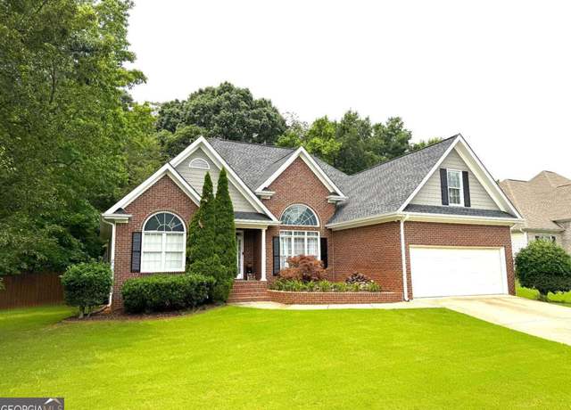 Property at 390 Lakeland Dr, Athens, GA 30607, 4 beds, 2 baths