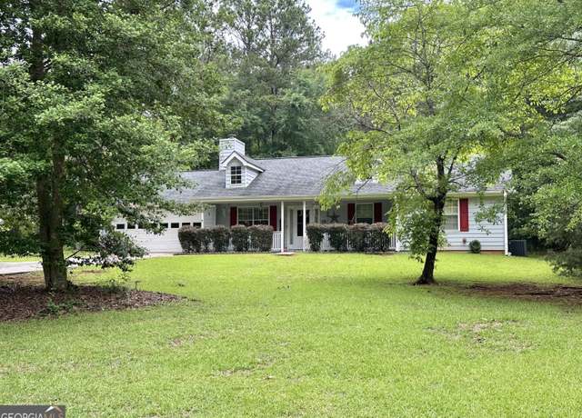 Property at 150 Willow Shoals Dr, Covington, GA 30016, 3 beds, 2 baths