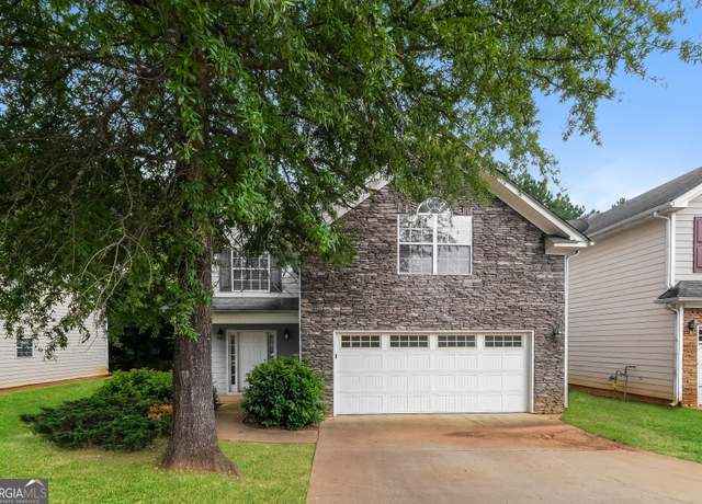 Property at 27 Churchill Park Dr, Newnan, GA 30263, 4 beds, 2.5 baths