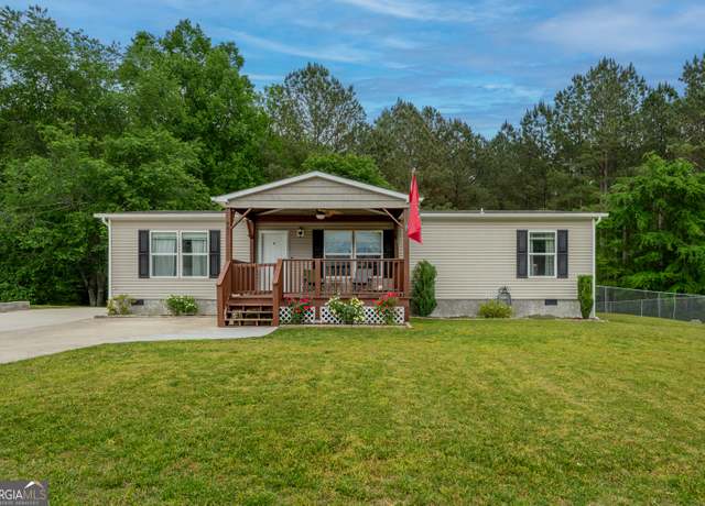 Property at 445 Pinewood Dr, Rock Spring, GA 30739, 3 beds, 2 baths