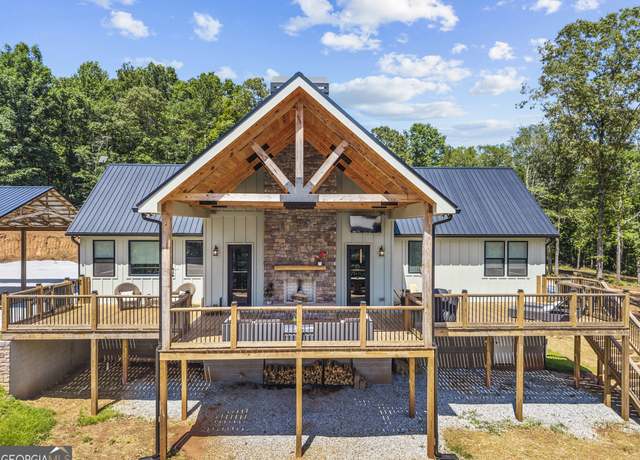 Property at 795 E Jones Chapel Rd, Danielsville, GA 30633, 3 beds, 2 baths