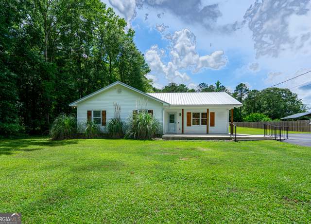 Property at 3455 County Road 288, Five Points, AL 36855, 3 beds, 2 baths