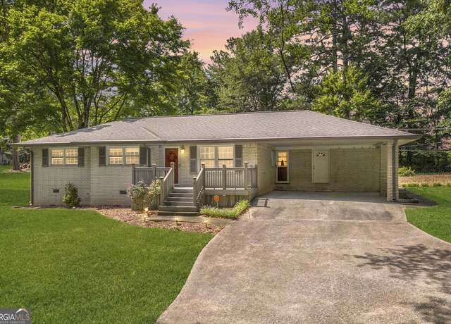 Property at 2164 Old Rex Morrow Rd, Morrow, GA 30260, 3 beds, 1.5 baths
