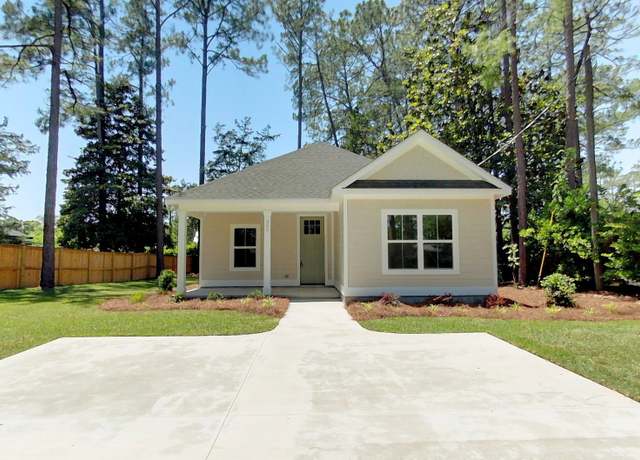Property at 302 Betty St, Thomasville, GA 31792, 3 beds, 2 baths
