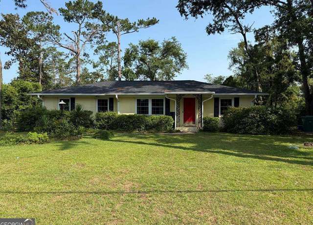 Property at 604 Azalea Cir, Valdosta, GA 31602, 3 beds, 2 baths