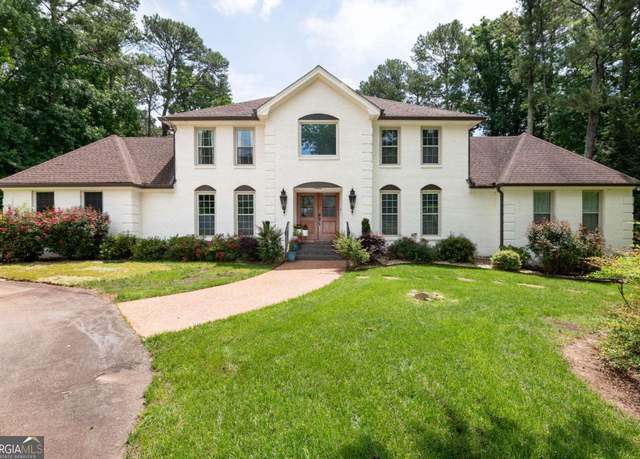 Property at 1908 Musket Ct, Stone Mountain, GA 30087, 4 beds, 4.5 baths