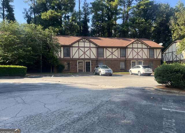 Property at 3244 Abbeywood Dr, Decatur, GA 30034, 2 beds, 1.5 baths