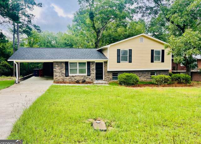 Property at 935 Mccall Rd, Macon, GA 31217, 4 beds, 3 baths