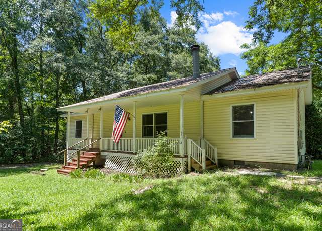 Property at 1930 Crooms Dr, Macon, GA 31217, 3 beds, 2 baths