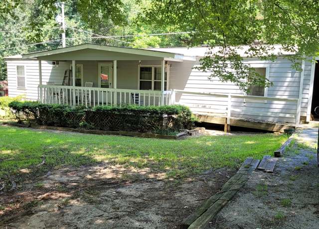 Property at 1820 Ridge Rd, Cumming, GA 30041, 3 beds, 2 baths