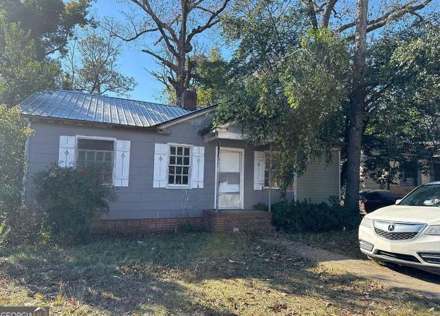 Property at 1020 E Water St, Bainbridge, GA 39817, 2 beds, 1 bath