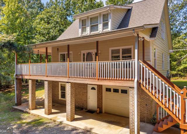 Property at 807 Satterfield Rd, Cleveland, GA 30528, 2 beds, 2.5 baths