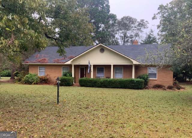 Property at 201 Highland Rd, Statesboro, GA 30458, 5 beds, 3 baths