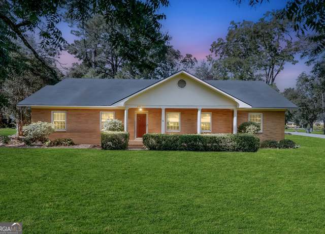 Property at 201 Highland Rd, Statesboro, GA 30458, 5 beds, 3 baths