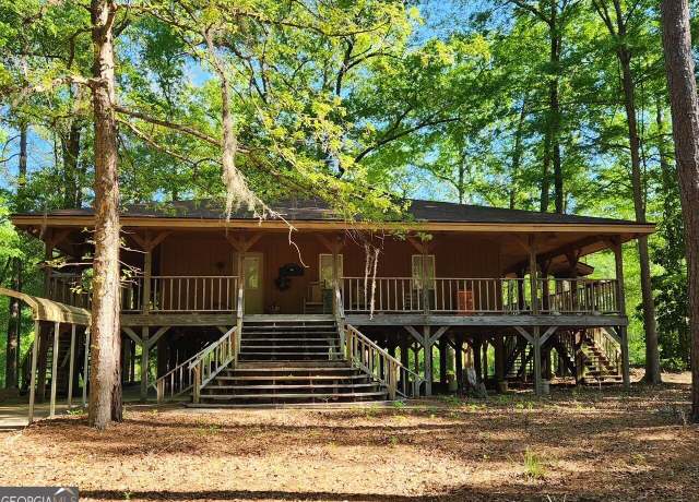 Property at 29 Riverview Dr, Hawkinsville, GA 31036, 3 beds, 1 bath