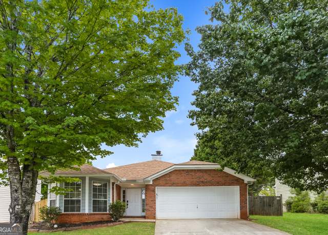 Property at 5910 Ravensway Dr, Lithonia, GA 30058, 3 beds, 2 baths