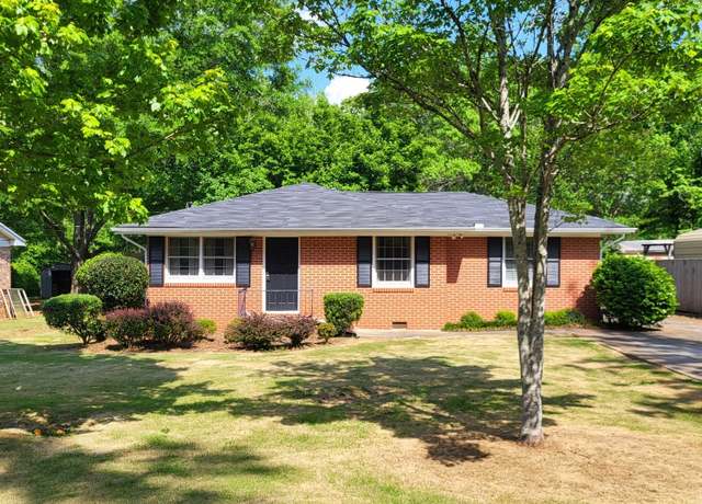Property at 3204 15th Ave, Valley, AL 36854, 2 beds, 1.5 baths