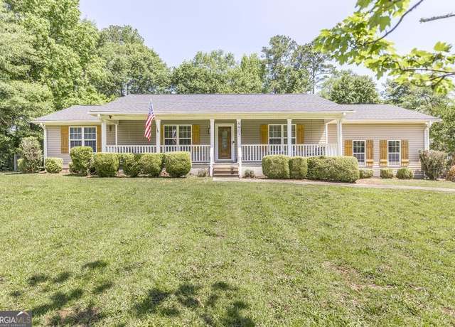 Property at 4407 Jones Rd, Macon, GA 31216, 3 beds, 2 baths