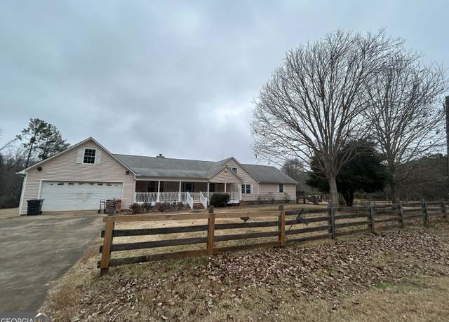 Property at 382 Lower Lovelace Rd, West Point, GA 31833, 5 beds, 3 baths